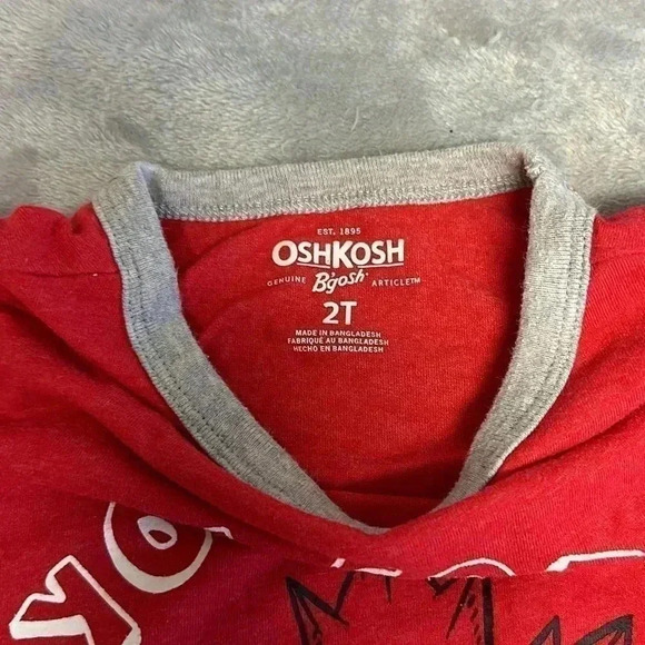 Canada T-Shirt and matching shorts. Size 2T - Picture 3 of 6